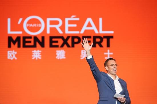 歐萊雅中國副總裁、大眾化妝品部總經理杜涵泰先生